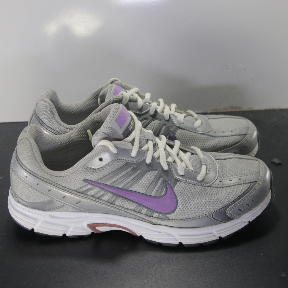 Nike Dart 8 Low Size 9.5 Womens 005637 Gray Purple Running Sneakers Shoes